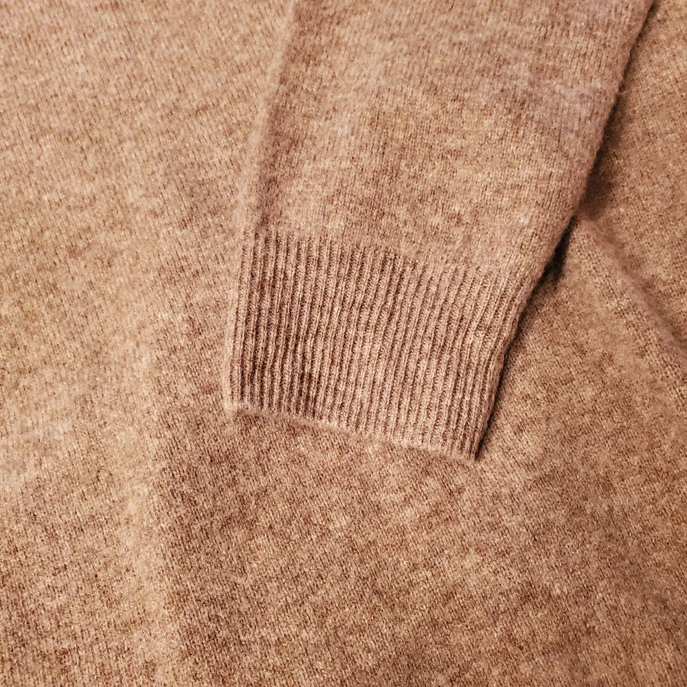 NWT- Chanyarn-  100% Merino Wool-  Sweater - Tan -  XL